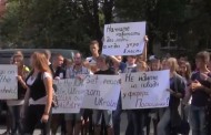 Citizens of Lugansk dissatisfied with the work of the Red Cross